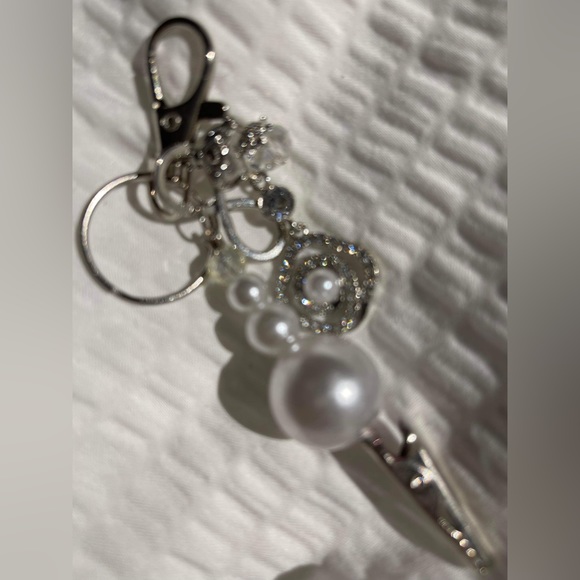 Keychain ATM Grabber and Can Opener Handcrafted - Picture 3 of 3